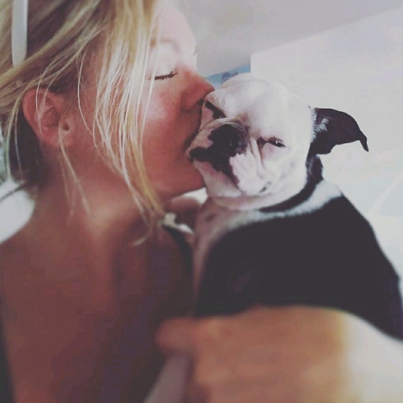 Meet your Posher, Alma - Picture 1 of 1